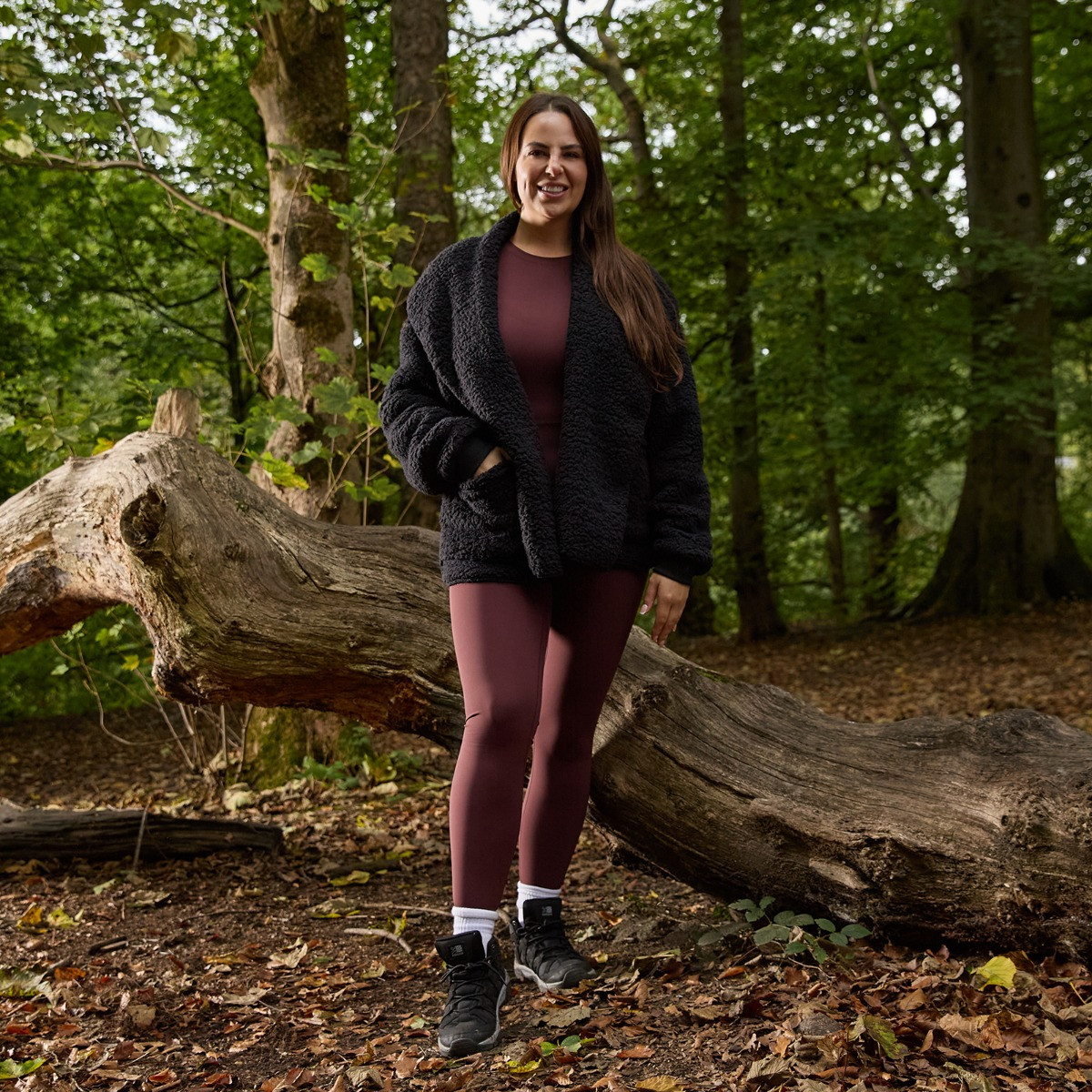 OHS Waterfall Teddy Fleece Shorter Length Cardigan - Black>