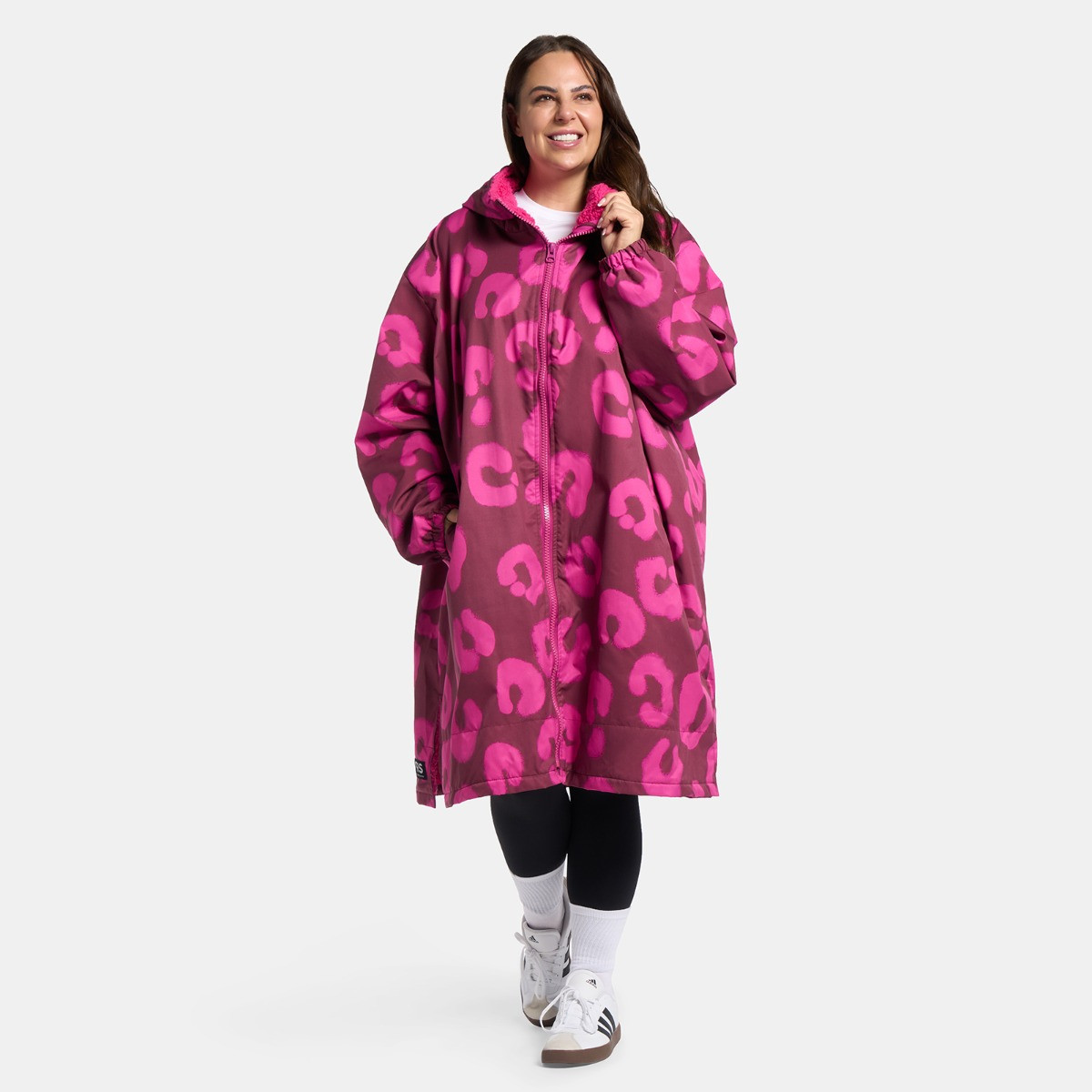 OHS Adults Water Resistant Leopard Print Sherpa Drying Robe, Burgundy/Pink - Small/Medium>