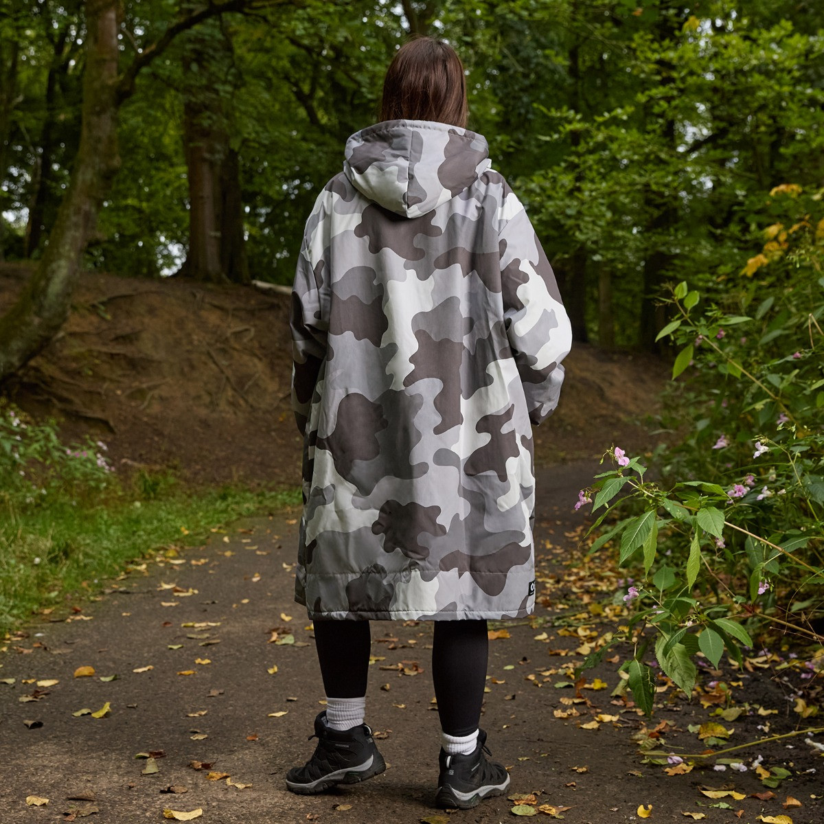 OHS Adults Water Resistant Camo Sherpa Drying Robe - Grey/Green>