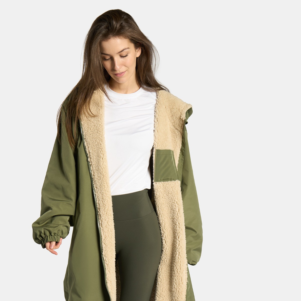 OHS Adults Water Resistant Sherpa Drying Robe, Khaki/Beige - Small/Medium>