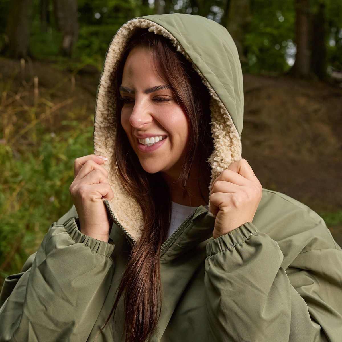 OHS Adults Water Resistant Sherpa Drying Robe - Khaki/Beige>