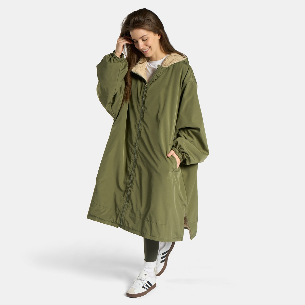 OHS Adults Water Resistant Sherpa Drying Robe - Khaki/Beige>