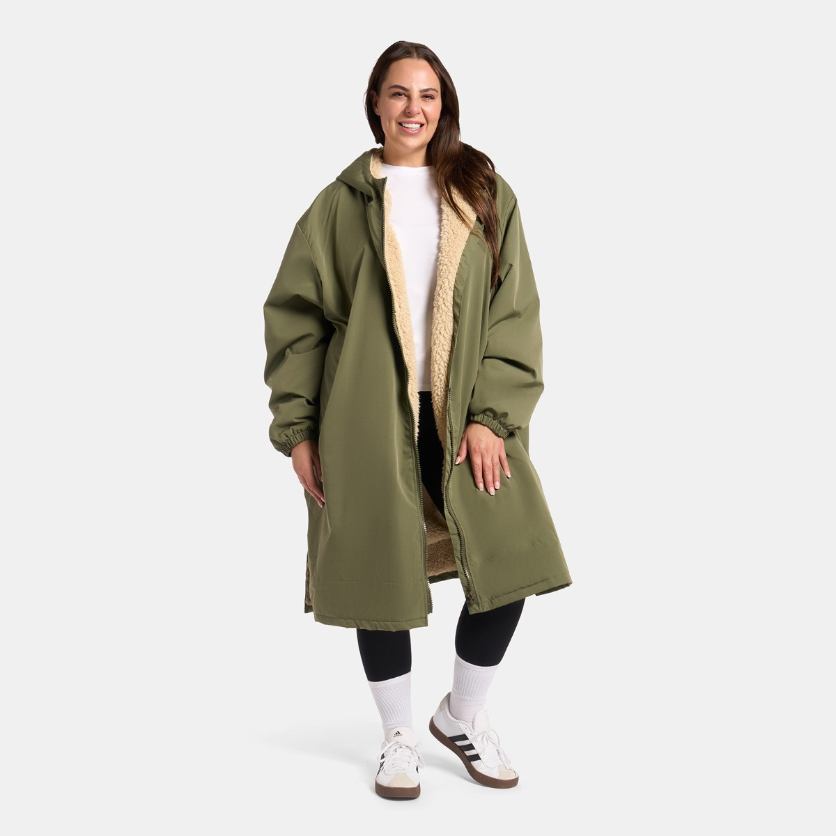 OHS Adults Water Resistant Sherpa Drying Robe - Khaki/Beige>