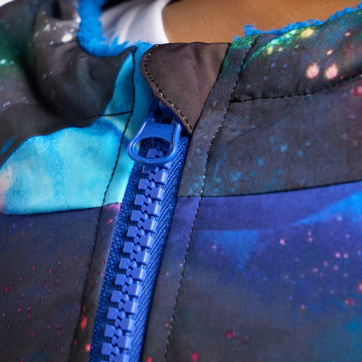 OHS Kids Water Resistant Football Sherpa Drying Robe, Neon - Large/Extra Large>