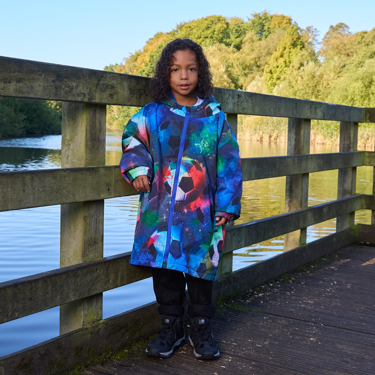 OHS Kids Water Resistant Football Sherpa Drying Robe, Neon - Large/Extra Large>