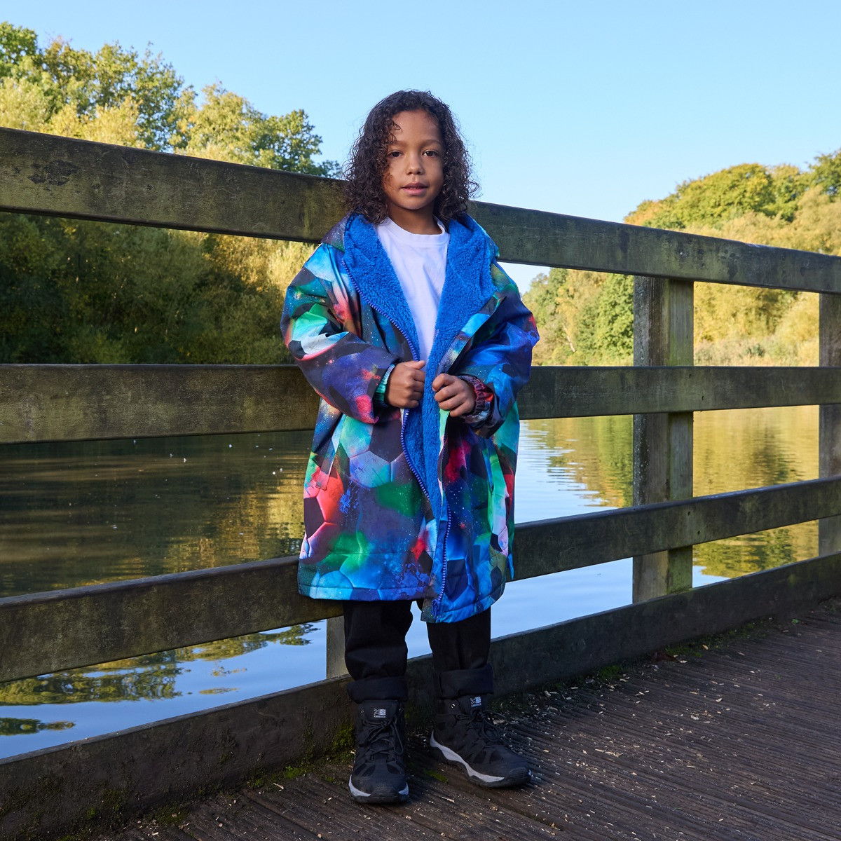 OHS Kids Water Resistant Football Sherpa Drying Robe, Neon - Large/Extra Large>