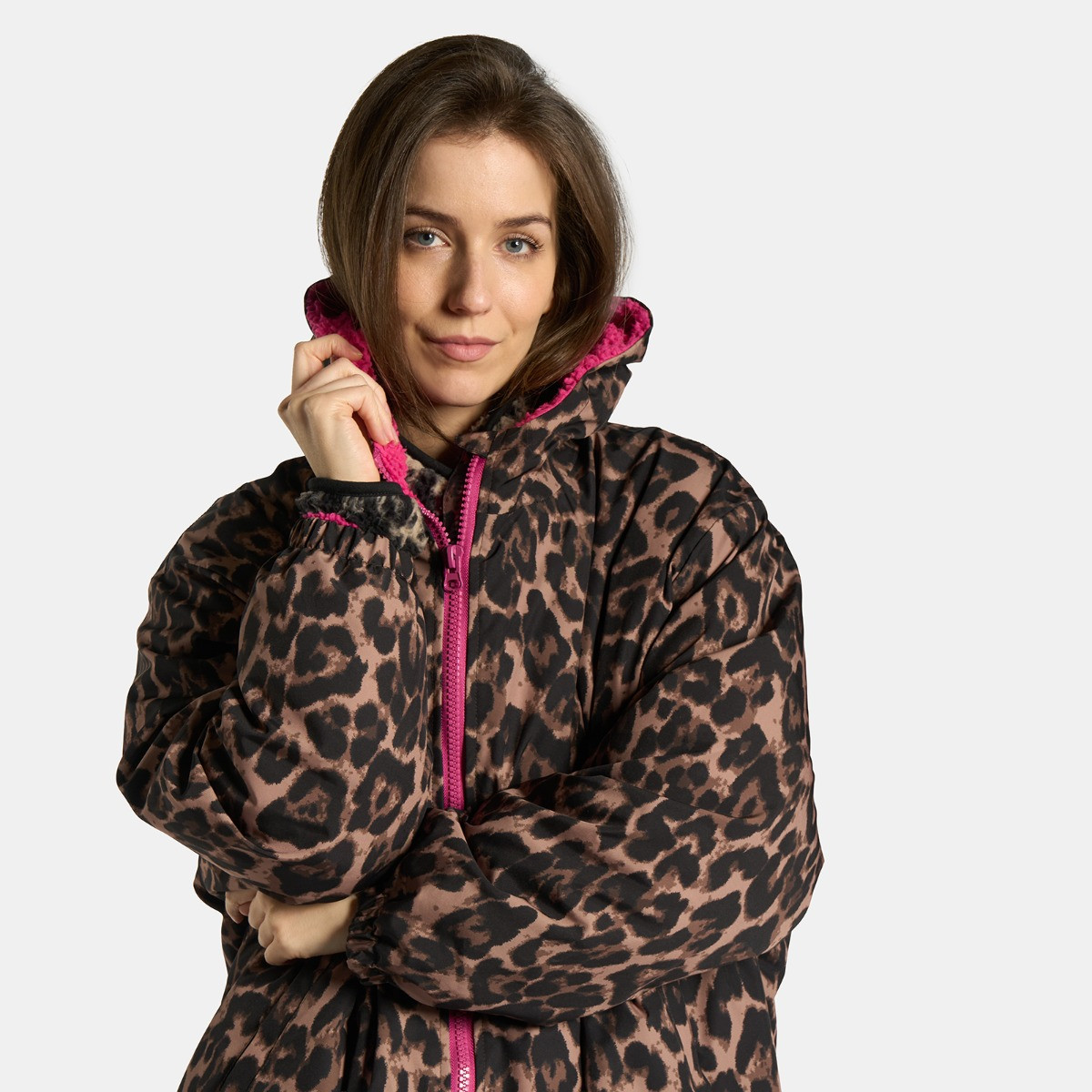 OHS Adults Water Resistant Leopard Print Sherpa Drying Robe, Natural/Pink - Small/Medium>