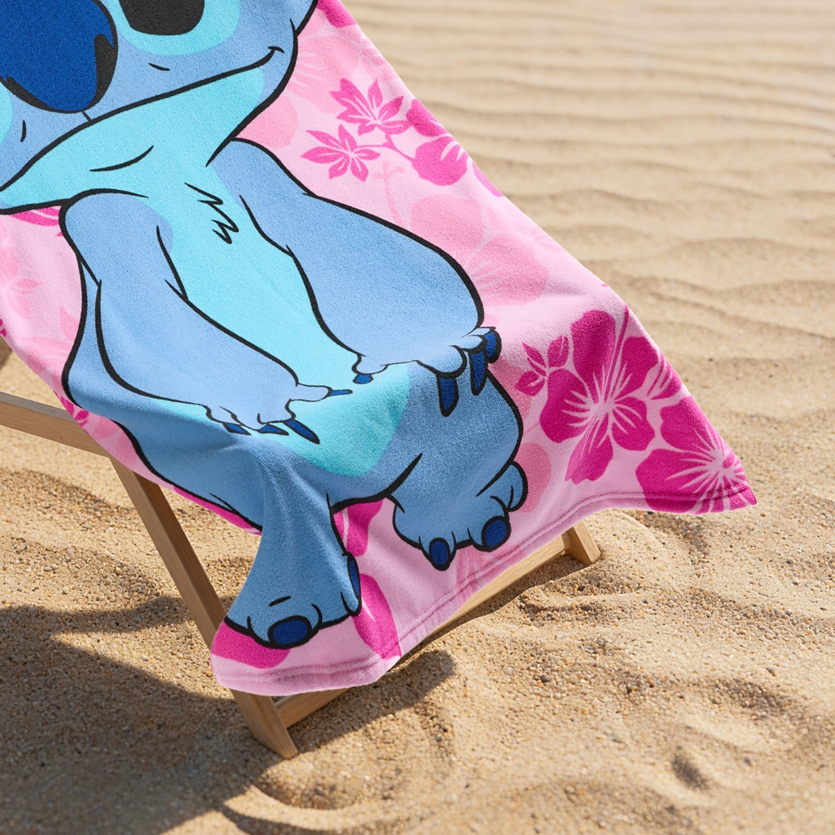OHS Stitch Beach Towel - Pink>