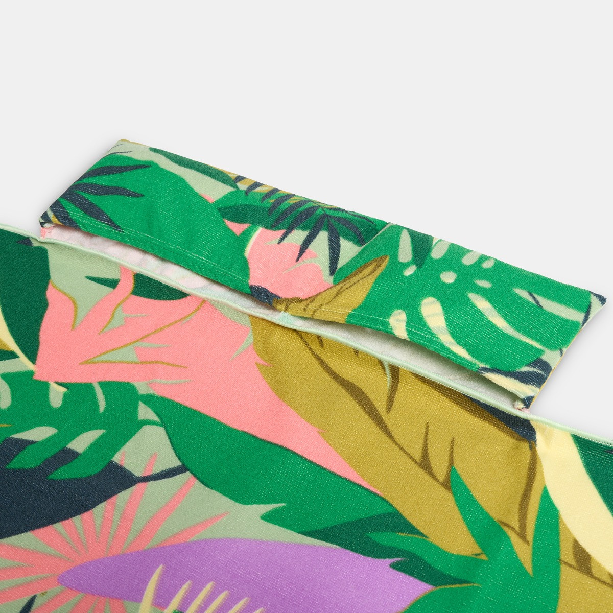 OHS Palm Print Beach Towel in a Bag - Green>