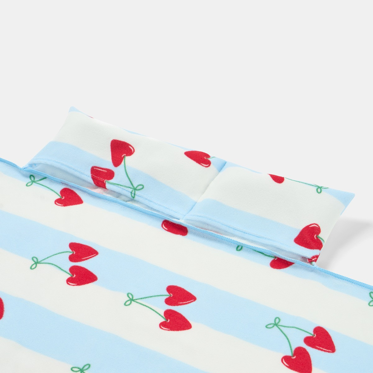 OHS Heart Cherries Beach Towel in a Bag - Blue>