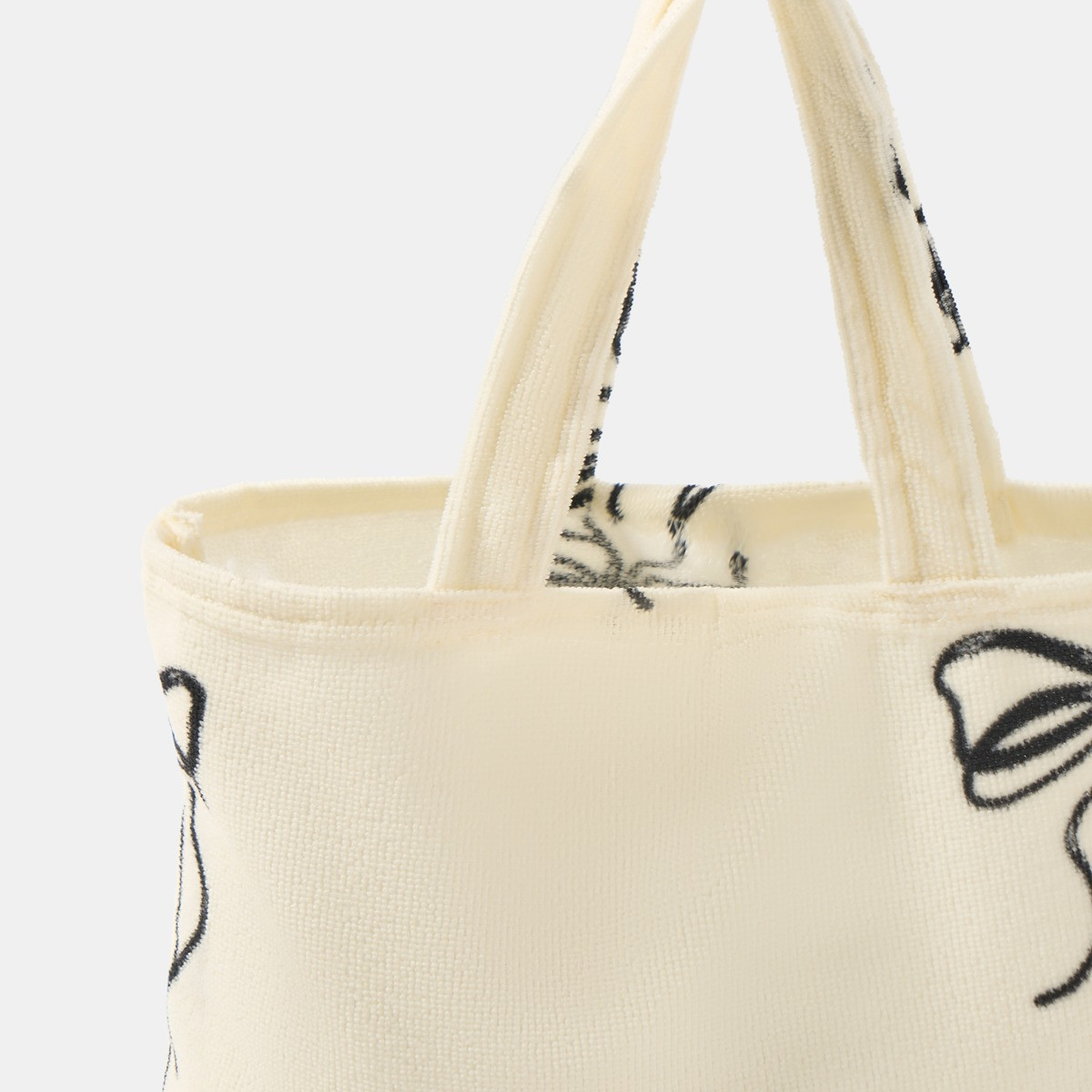 OHS Bow Print Beach Towel in a Bag - Monochrome>