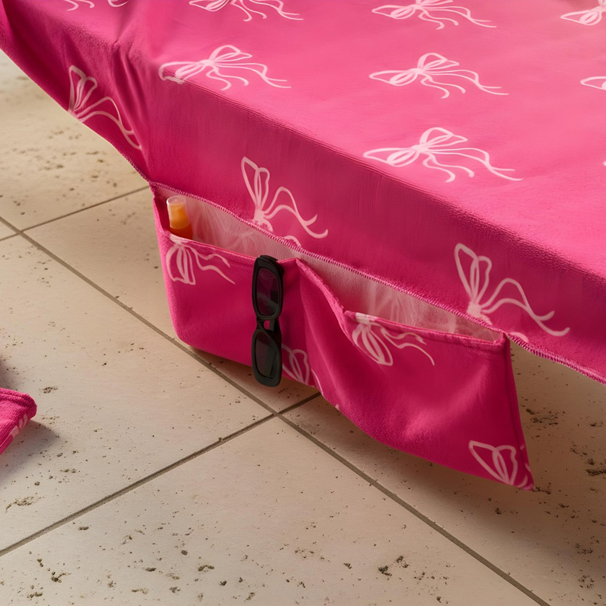 OHS Bow Print Beach Towel in a Bag - Pink>