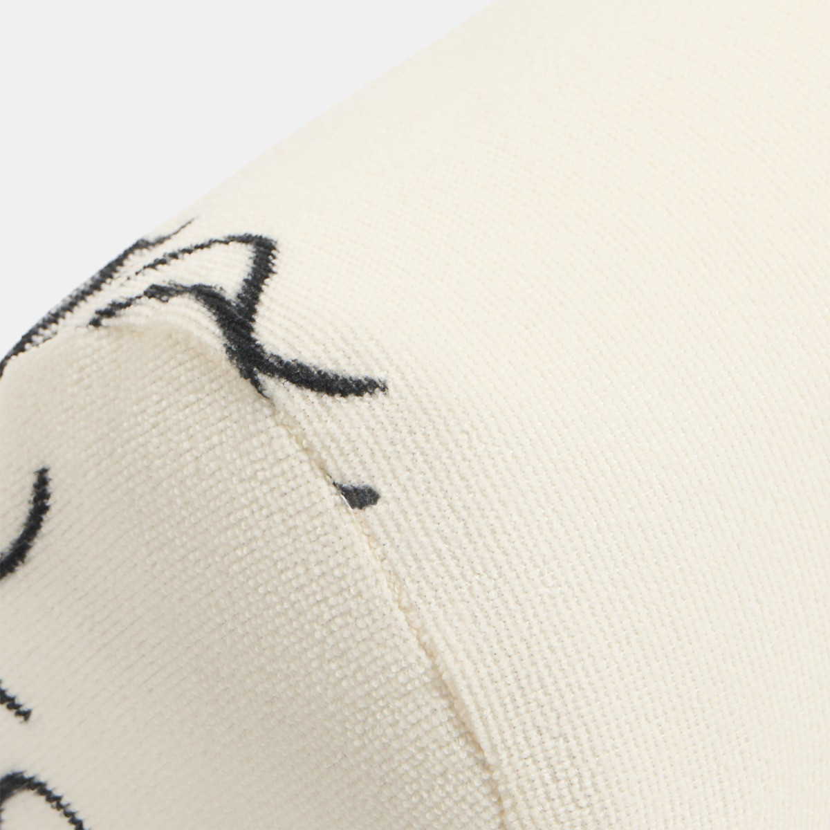 OHS Bow Print Inflatable Beach Bolster Pillow - Monochrome>