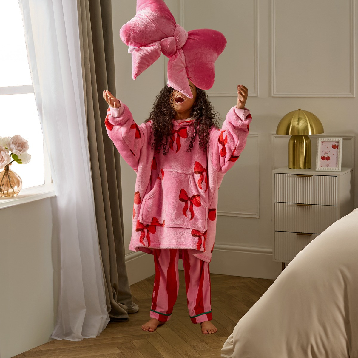 OHS Kids Bow Print Hoodie Blanket - Pink>