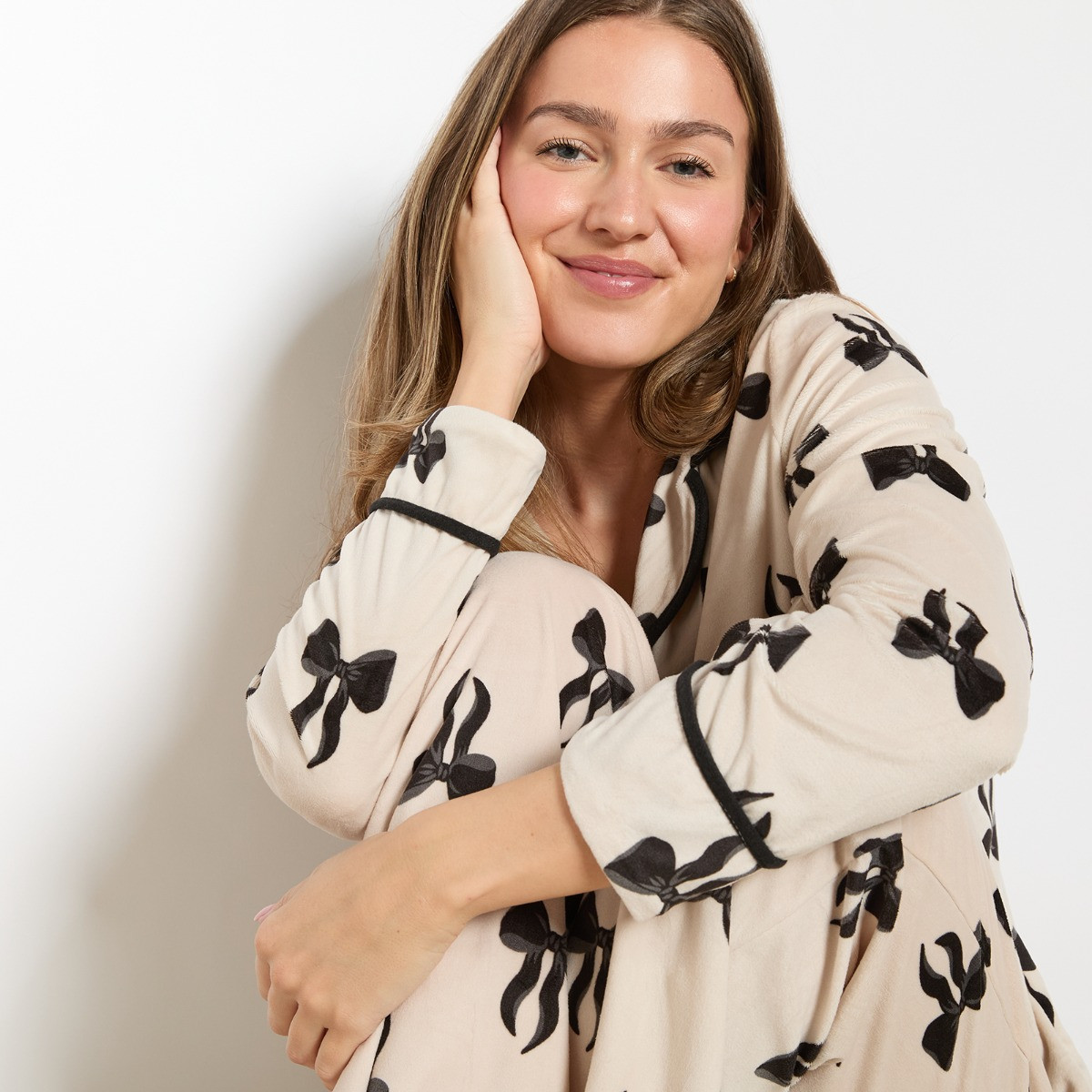 OHS Bow Print Button Through Pyjama Set, Monochrome - Small/Medium>