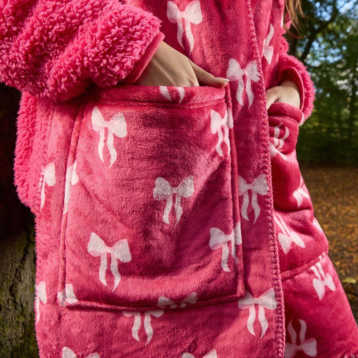 OHS Bow Print Fleece Pocket Scarf - Hot Pink>