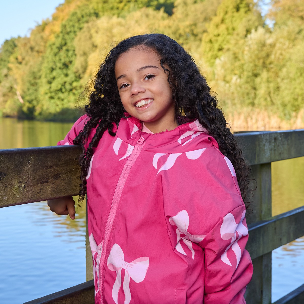 OHS Kids Water Resistant Bow Print Sherpa Drying Robe, Pink - Small/Medium>