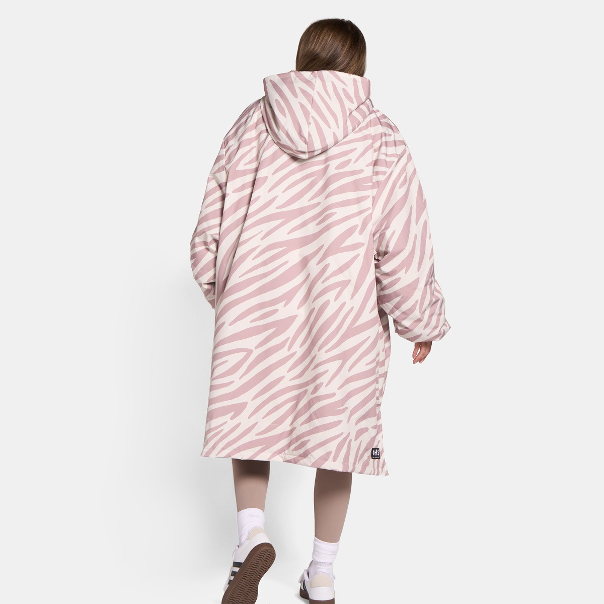 OHS Adults Water Resistant Zebra Print Sherpa Drying Robe - Beige>