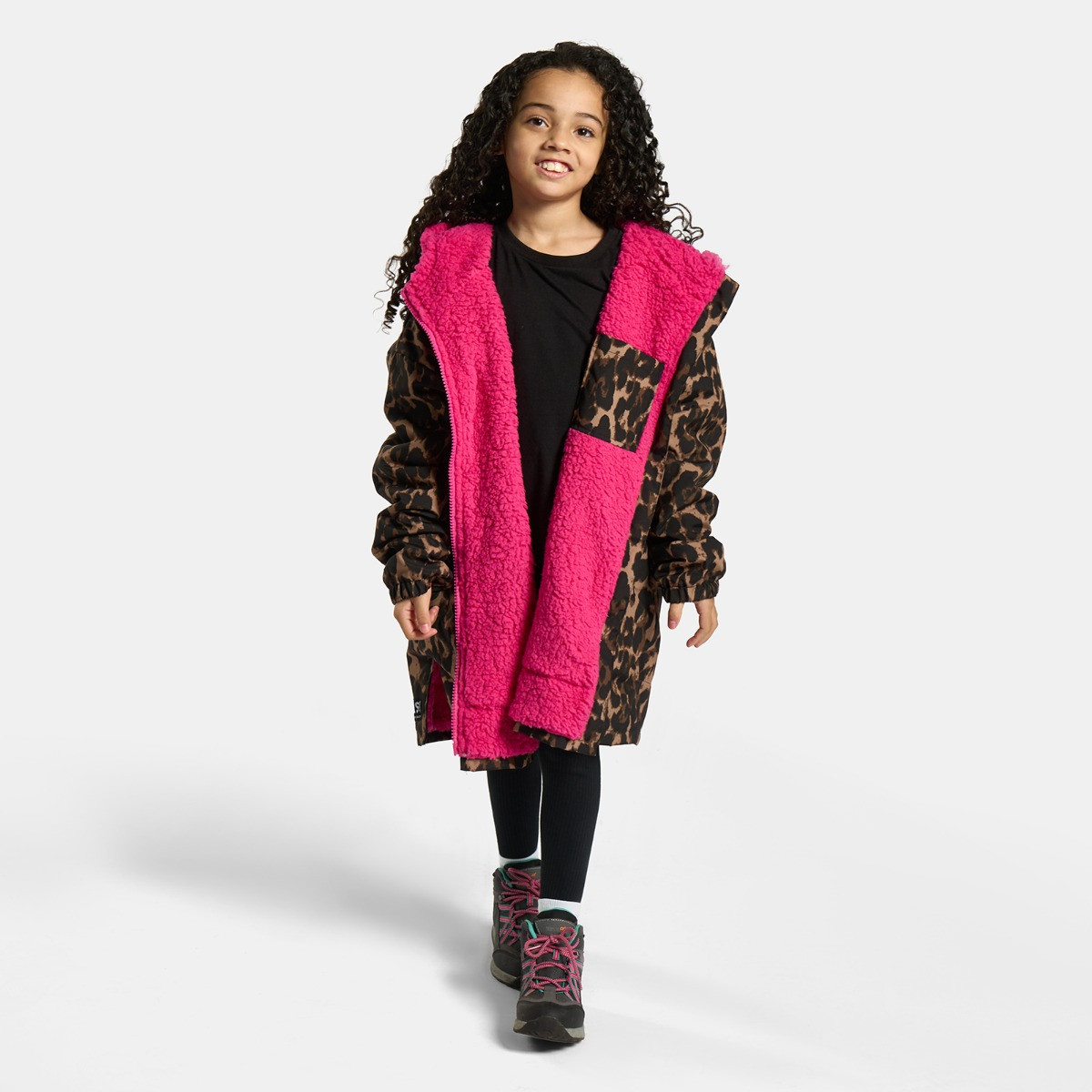 OHS Kids Water Resistant Leopard Print Sherpa Drying Robe - Natural/Pink>