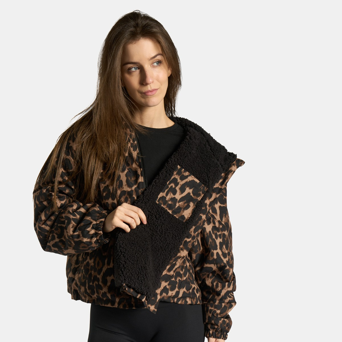OHS Adults Water Resistant Leopard Print Sherpa Cropped Drying Robe - Natural>