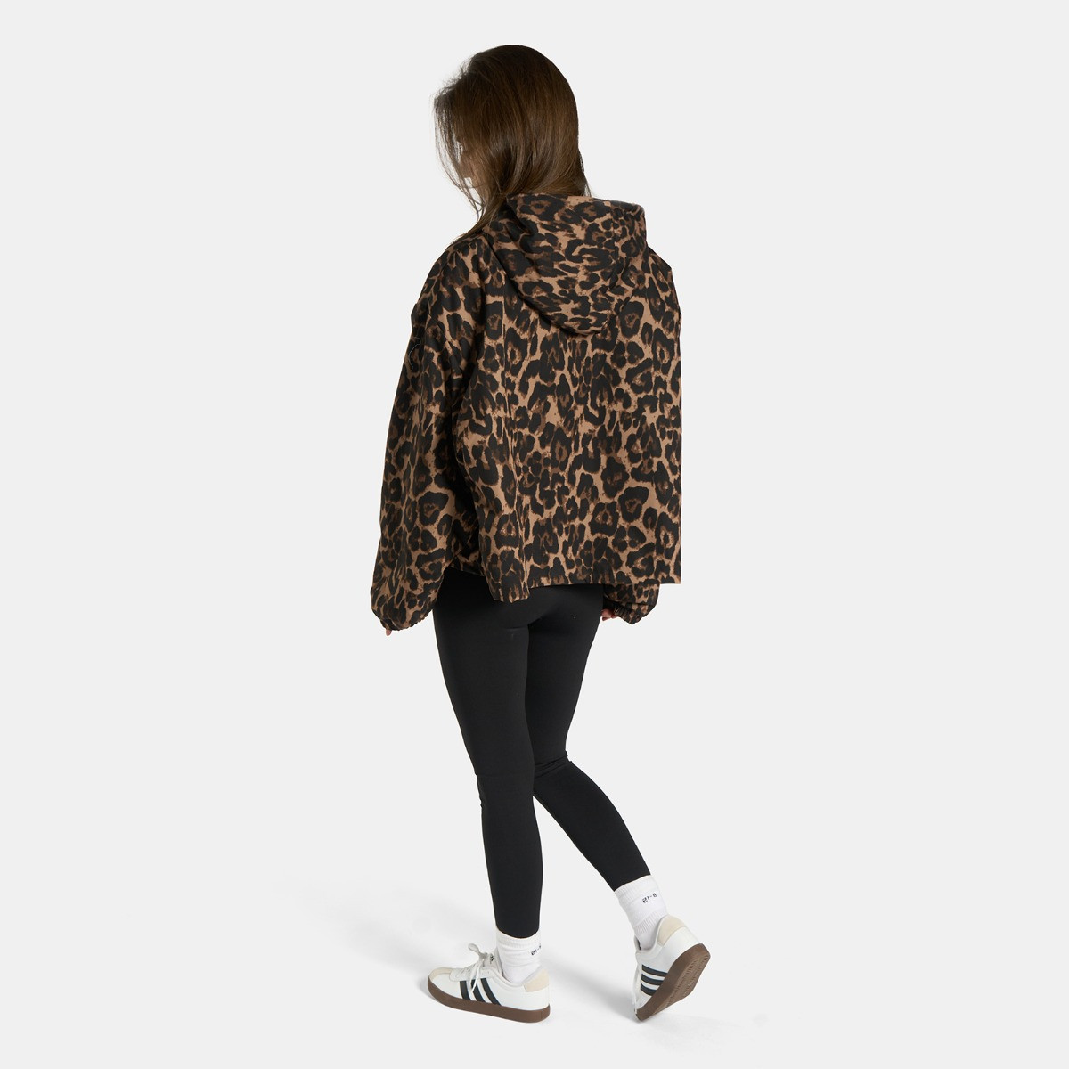 OHS Adults Water Resistant Leopard Print Sherpa Cropped Drying Robe - Natural>