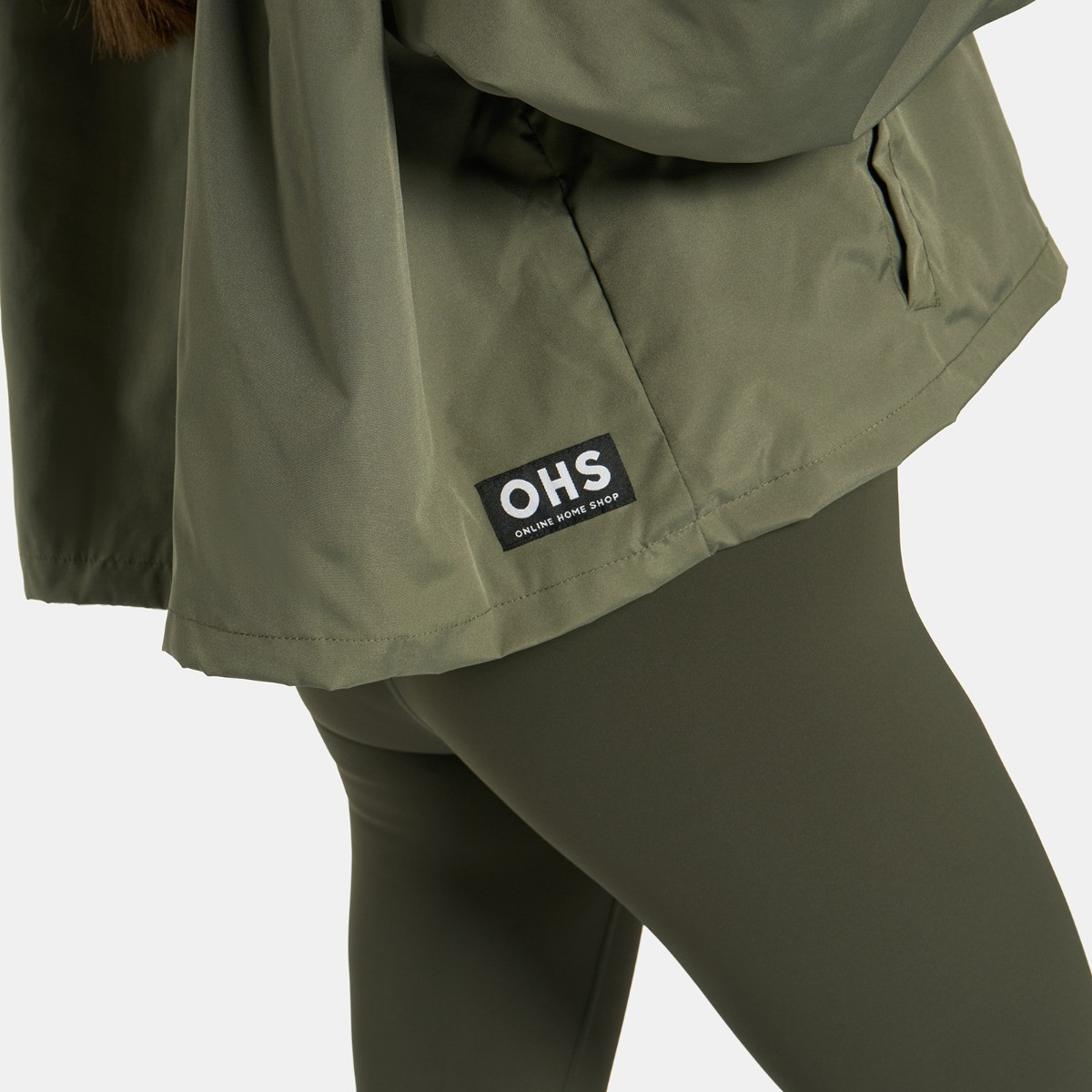 OHS Adults Water Resistant Sherpa Cropped Drying Robe - Khaki/Beige>