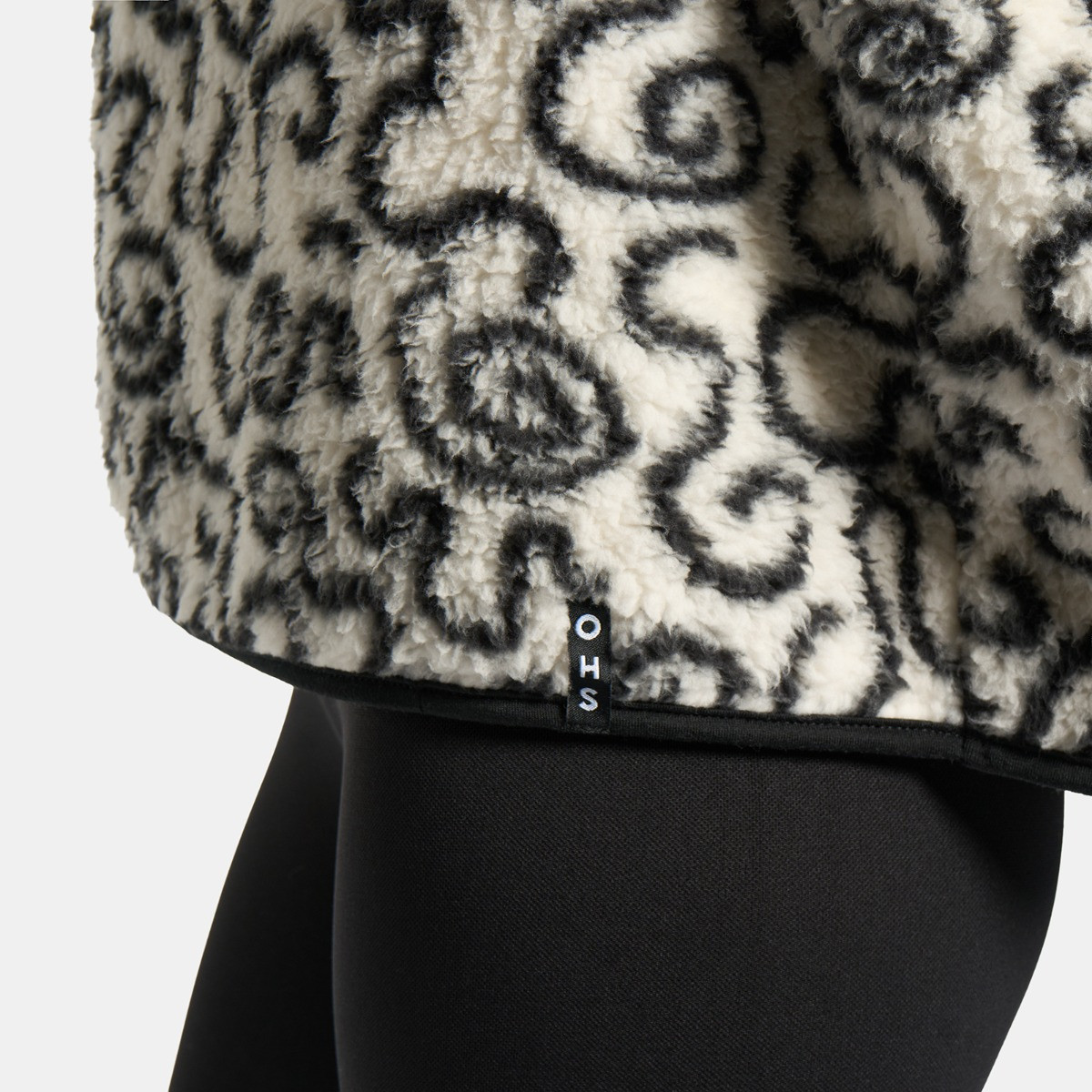 OHS Teddy Squiggle Print Half Zip Fleece, Monochrome - Large/Extra Large>