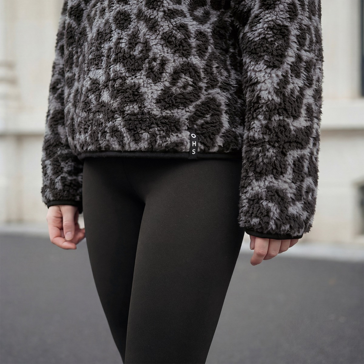 OHS Teddy Leopard Print Half Zip Fleece - Charcoal>