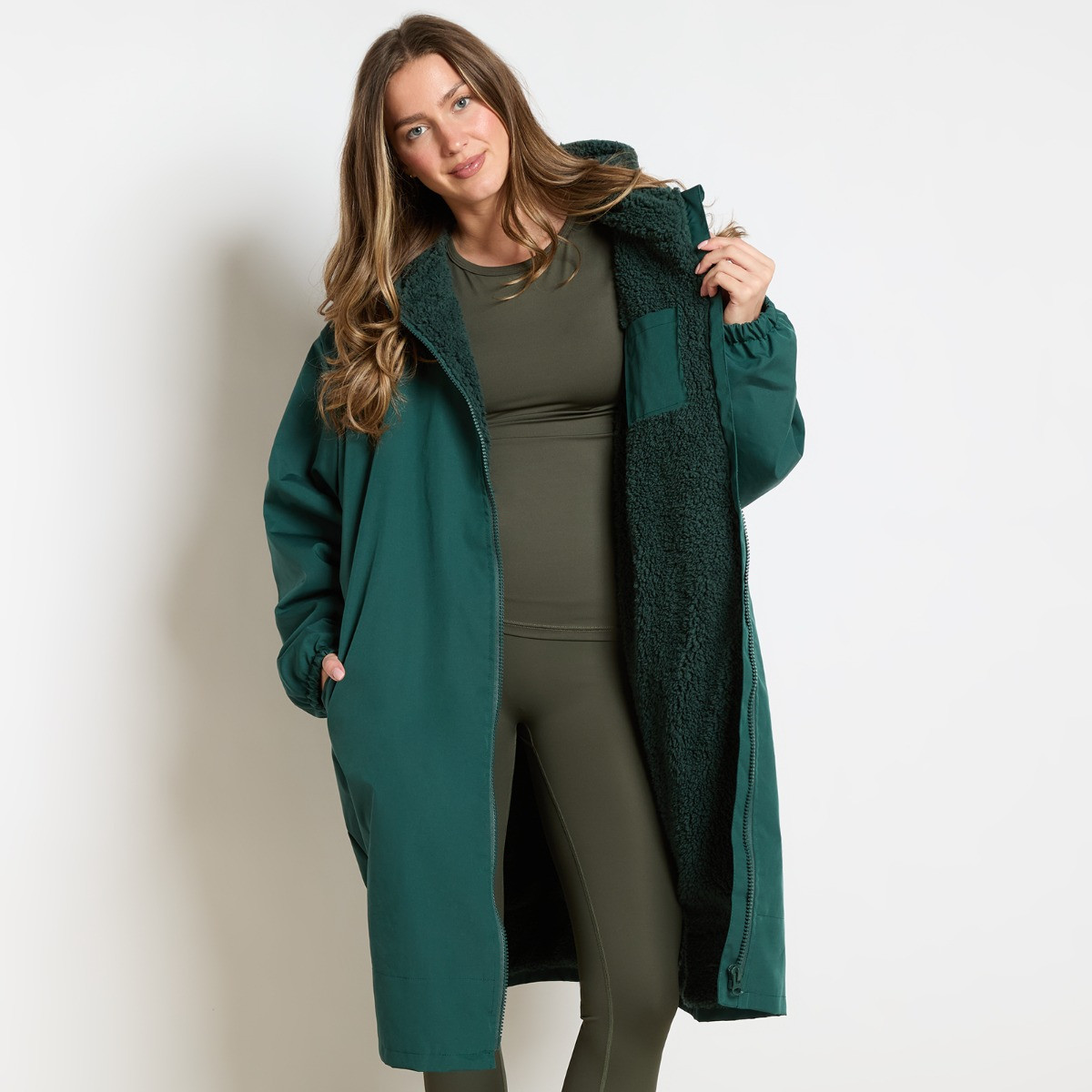 OHS Adults Water Resistant Sherpa Drying Robe - Forest Green>