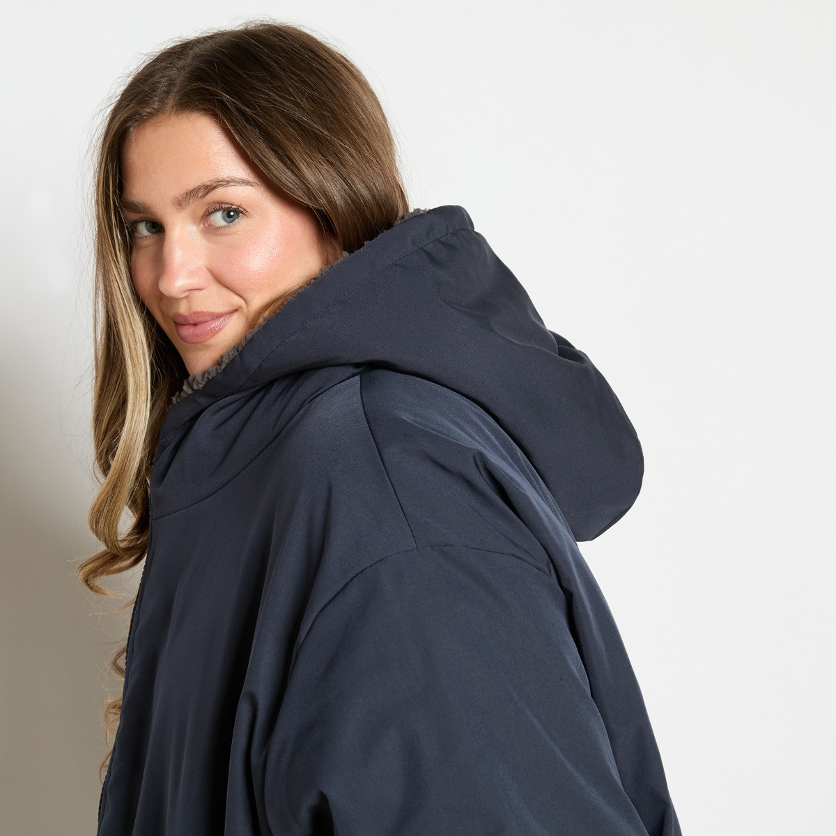 OHS Adults Water Resistant Sherpa Drying Robe - Navy Blue>