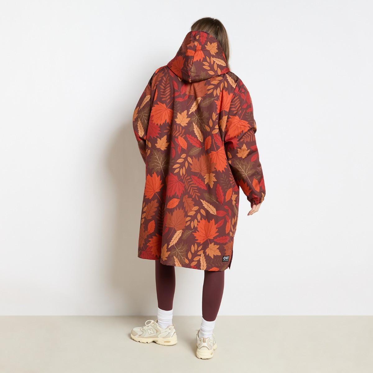 OHS Adults Water Resistant Autumn Leaves Print Sherpa Drying Robe - Orange/Burgundy>