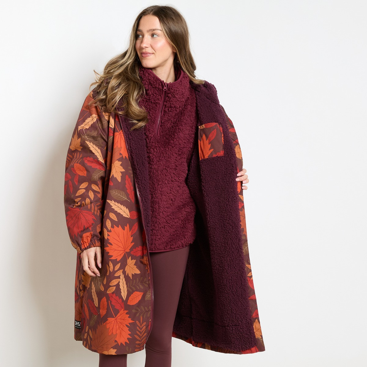 OHS Adults Water Resistant Autumn Leaves Print Sherpa Drying Robe - Orange/Burgundy>