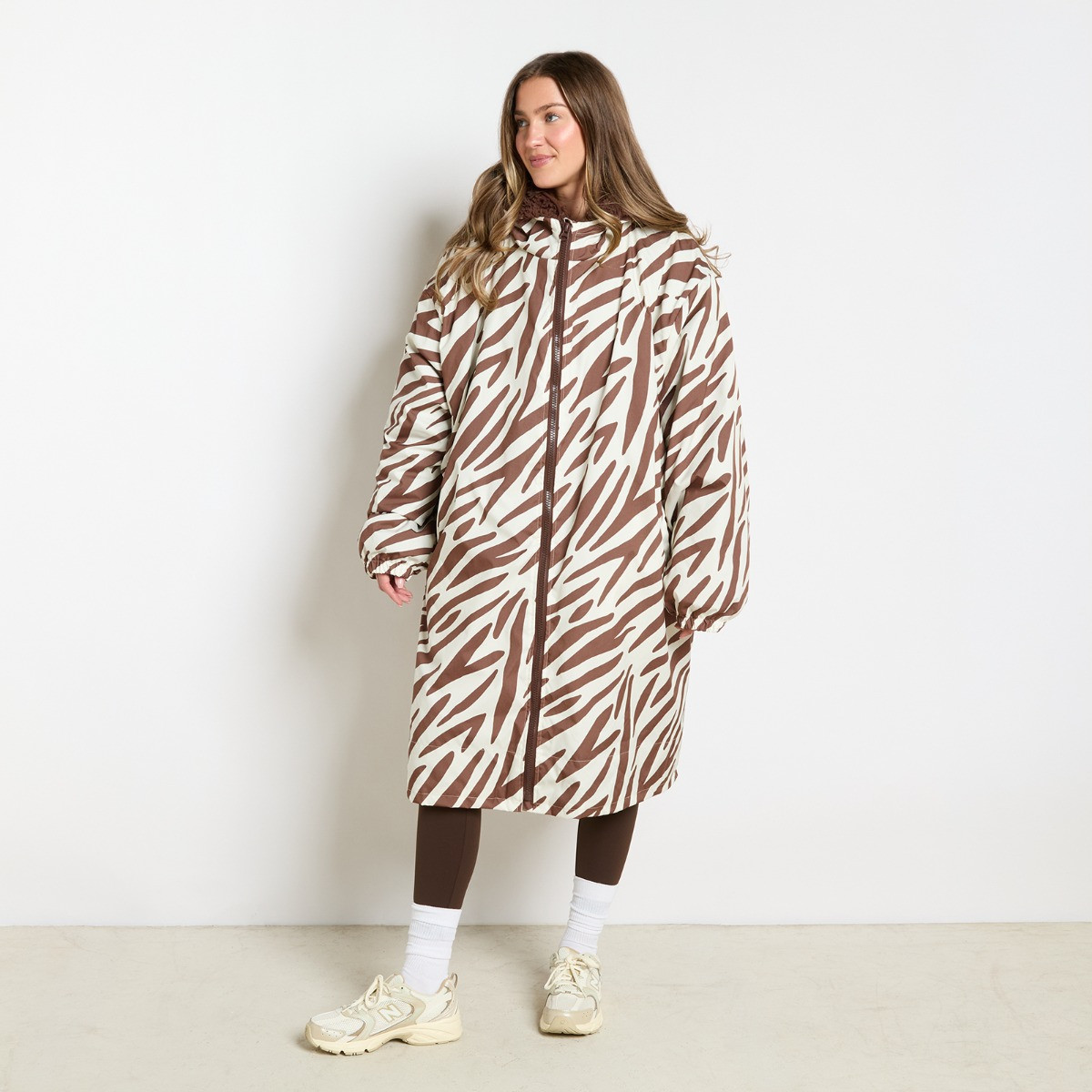 OHS Adults Water Resistant Zebra Print Sherpa Drying Robe, Brown - Small/Medium>