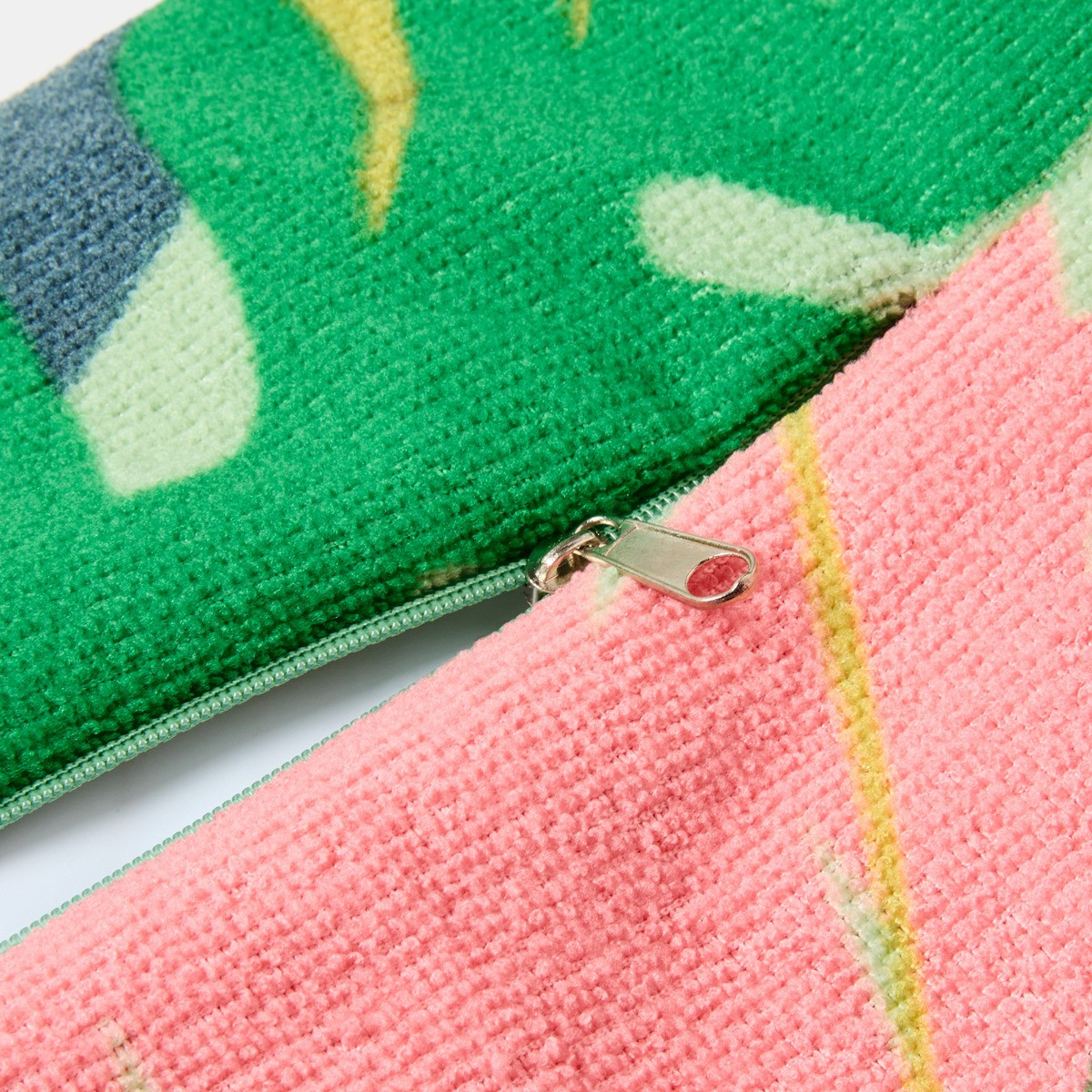 OHS Palm Print Inflatable Beach Bolster - Green>