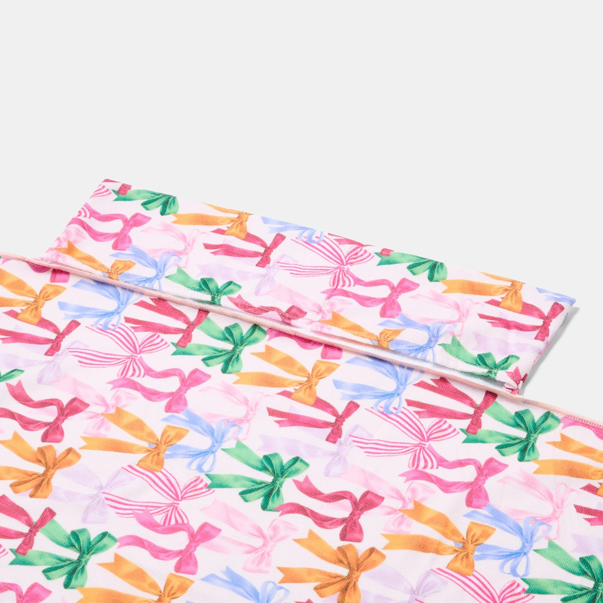 OHS Multi Bow Print Beach Towel in a Bag - Pink>