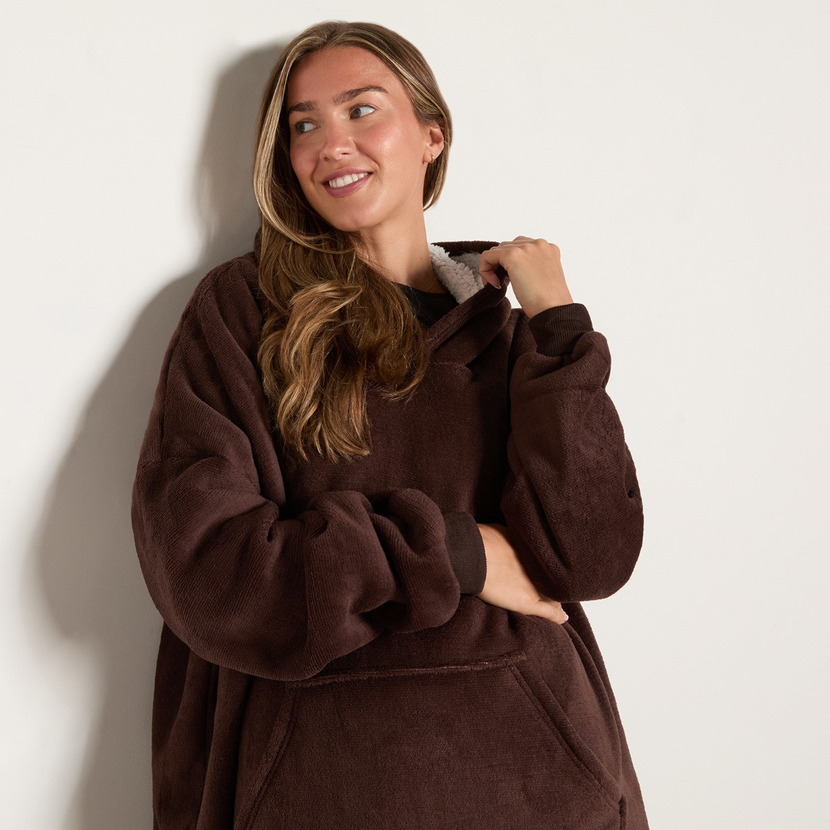 OHS Supersoft Hoodie Blanket - Chocolate>