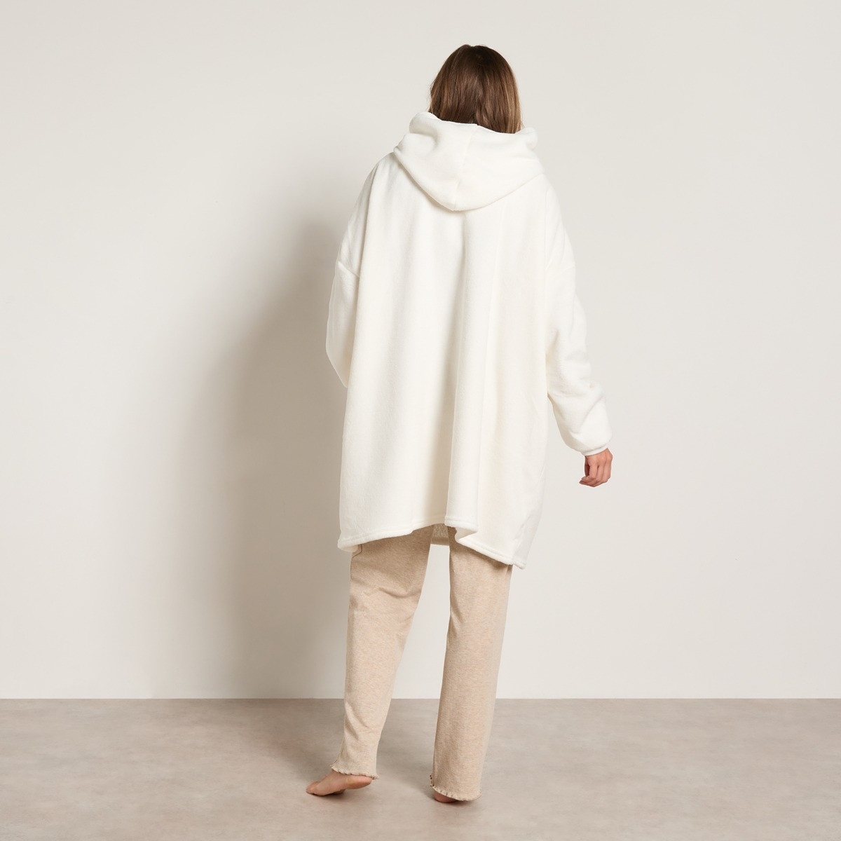 OHS Supersoft Hoodie Blanket - Cream>