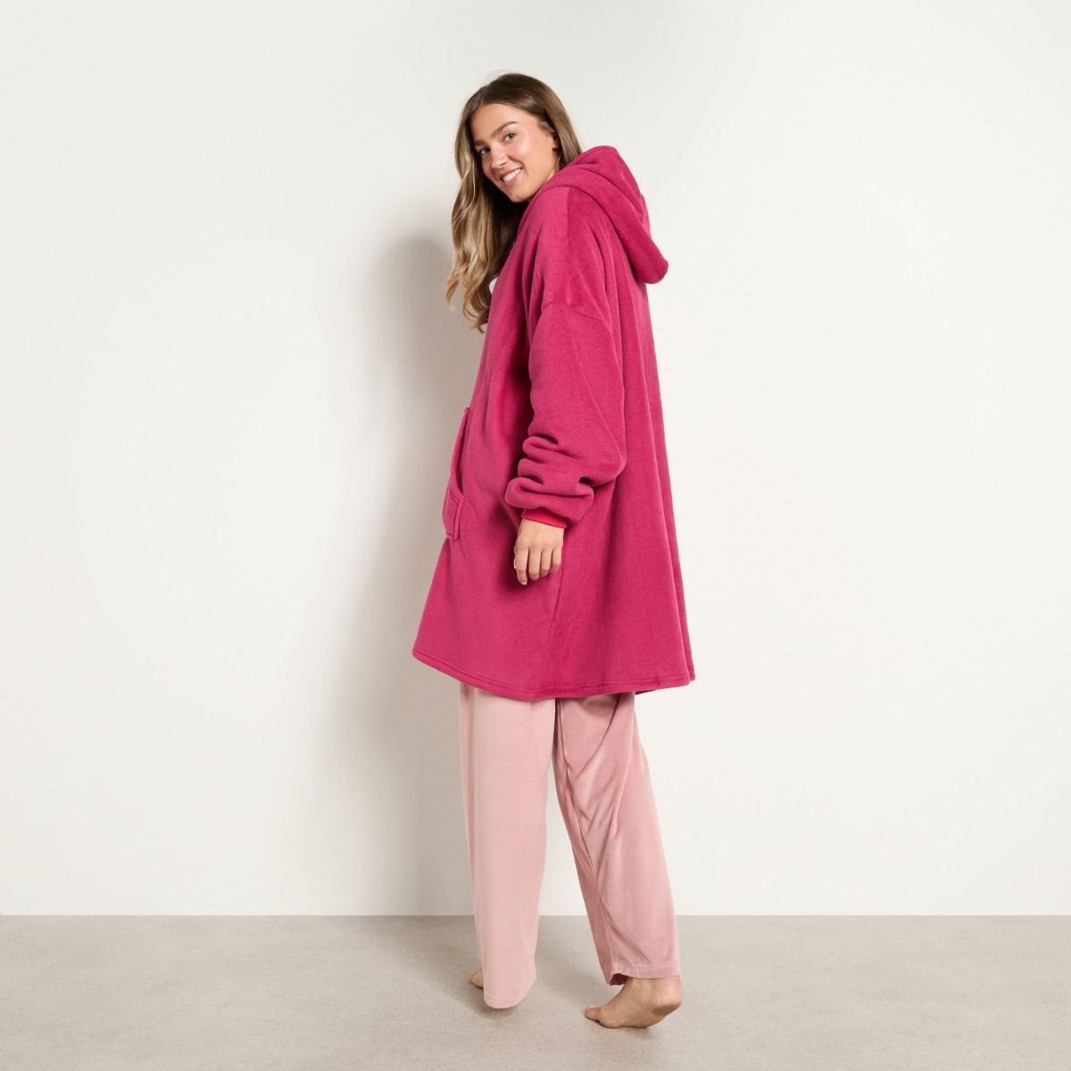 OHS Supersoft Hoodie Blanket - Berry>