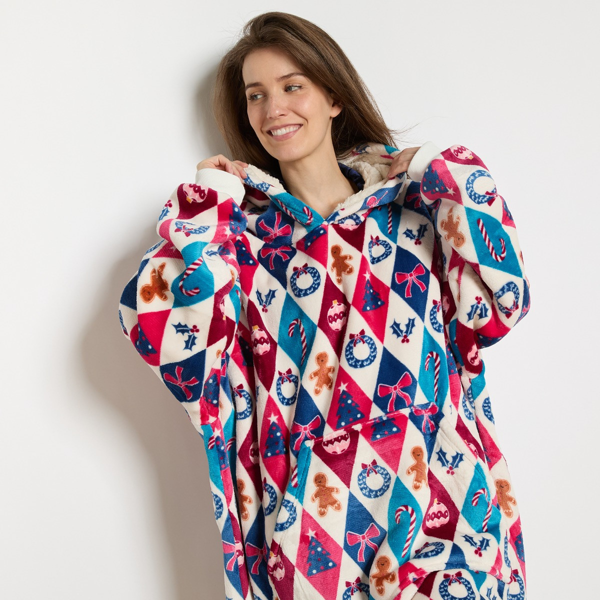 OHS Festive Harlequin Print Hoodie Blanket - Multi>