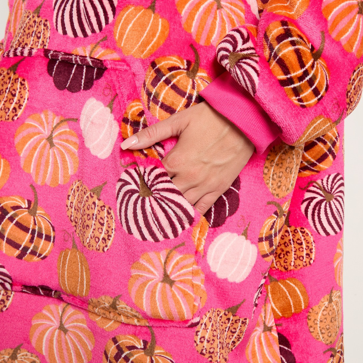 OHS Cosy Adults Pumpkin Print Hoodie Blanket - Pink>