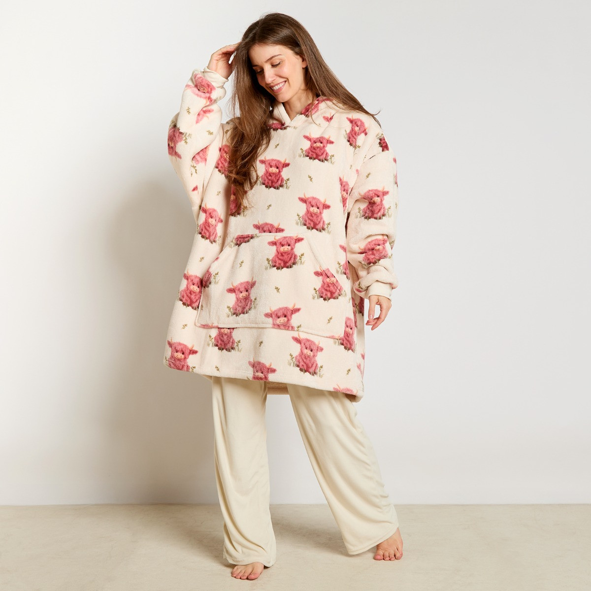 OHS Harry The Highland Cow Hoodie Blanket - Cream>