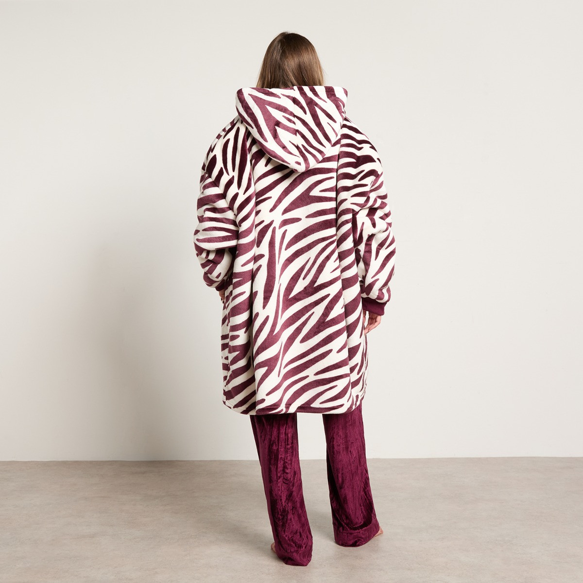 OHS Cosy Adults Zebra Print Hoodie Blanket - Burgundy/Cream>