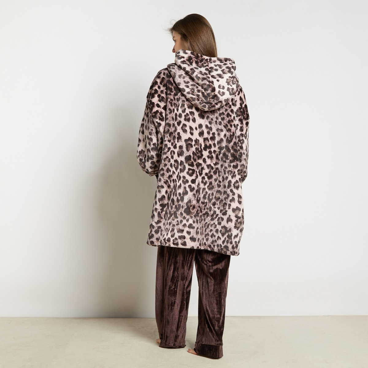 OHS Leopard Print Hoodie Blanket - Monochrome>