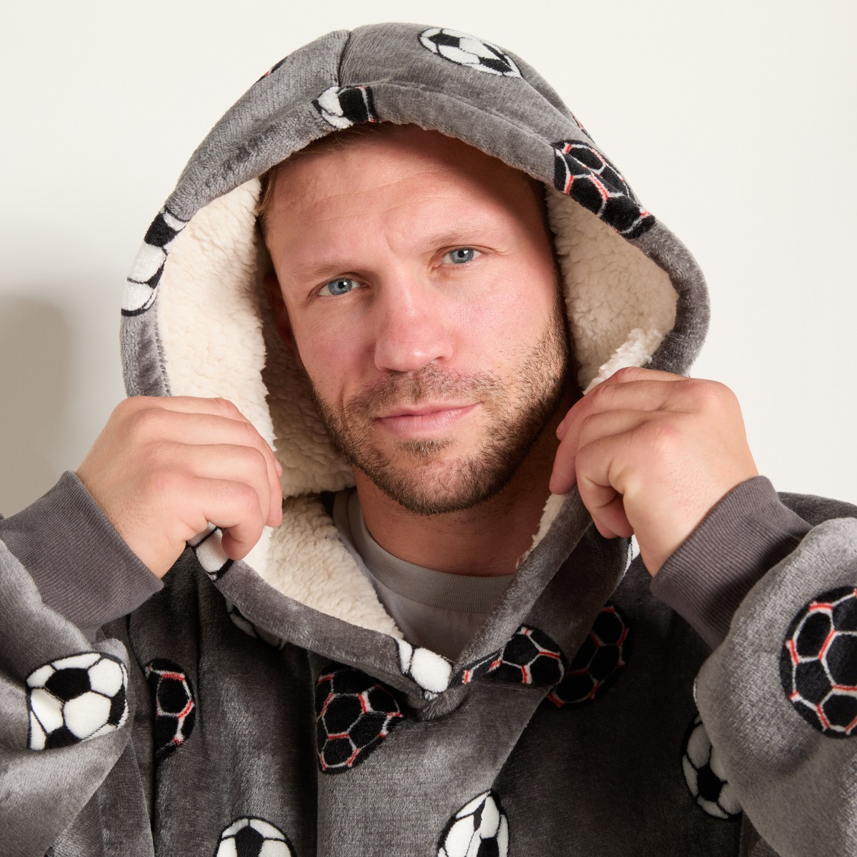 OHS Supersoft Adults Football Print Hoodie Blanket - Grey>