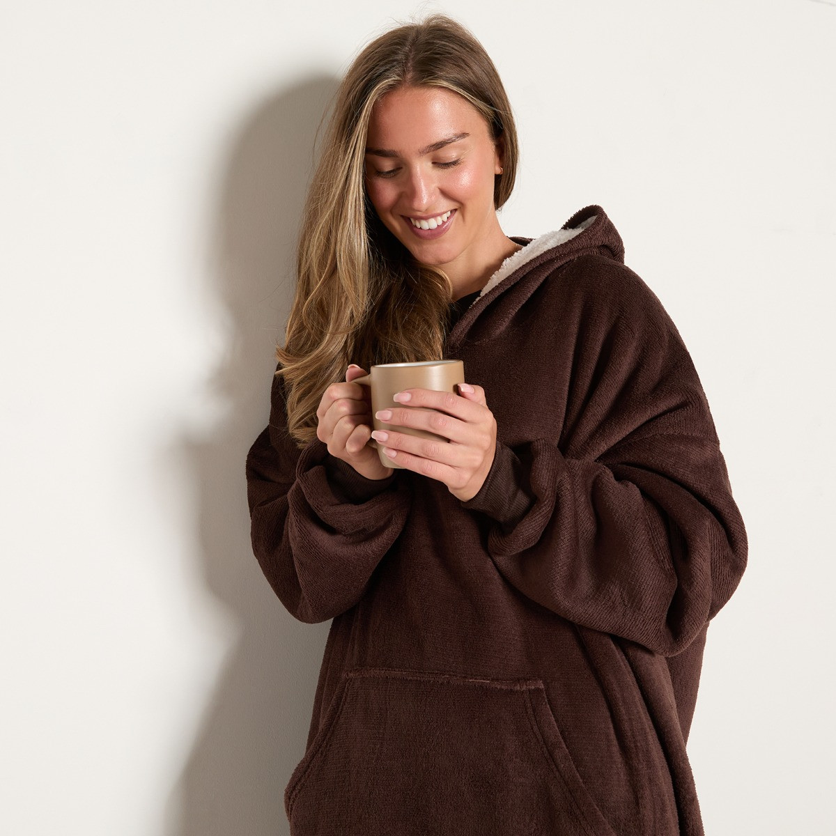 OHS Extra-Long Sherpa Hoodie Blanket - Brown>