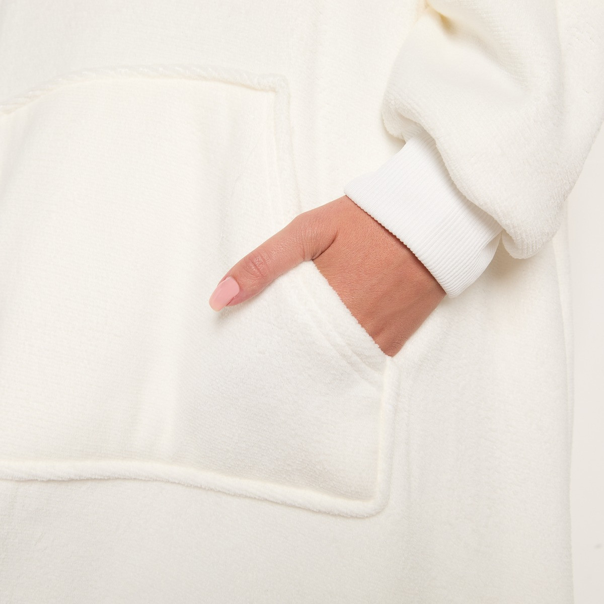 OHS Extra-Long Sherpa Hoodie Blanket - Cream>