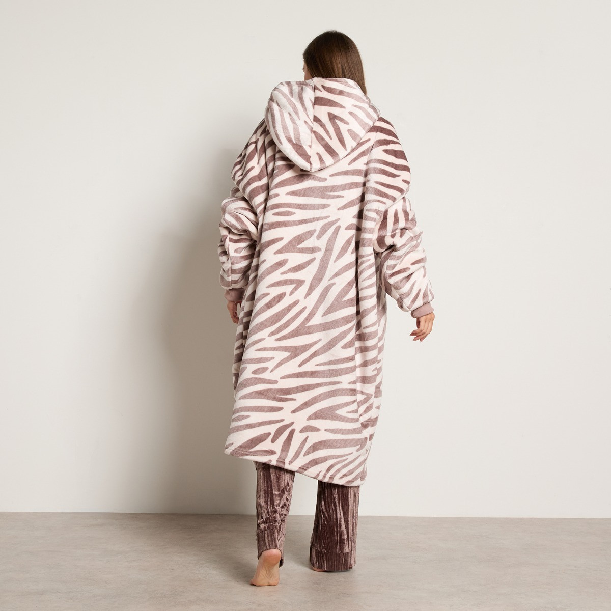 OHS Superosft Adults Extra Long Zebra Print Hoodie Blanket - Beige>