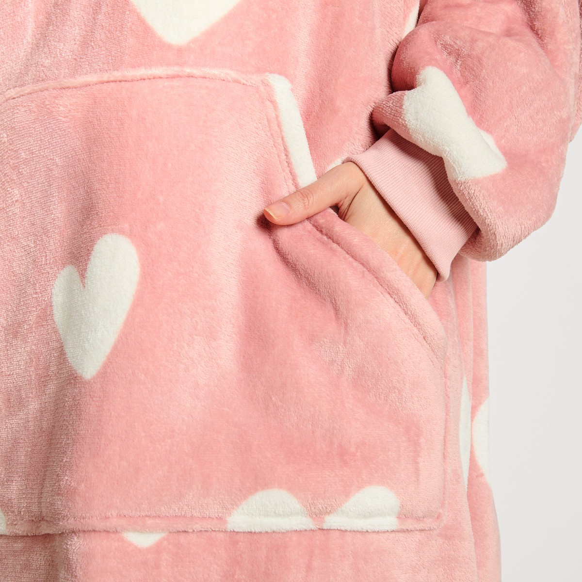 OHS Heart Print Extra Long Hoodie Blanket - Blush>