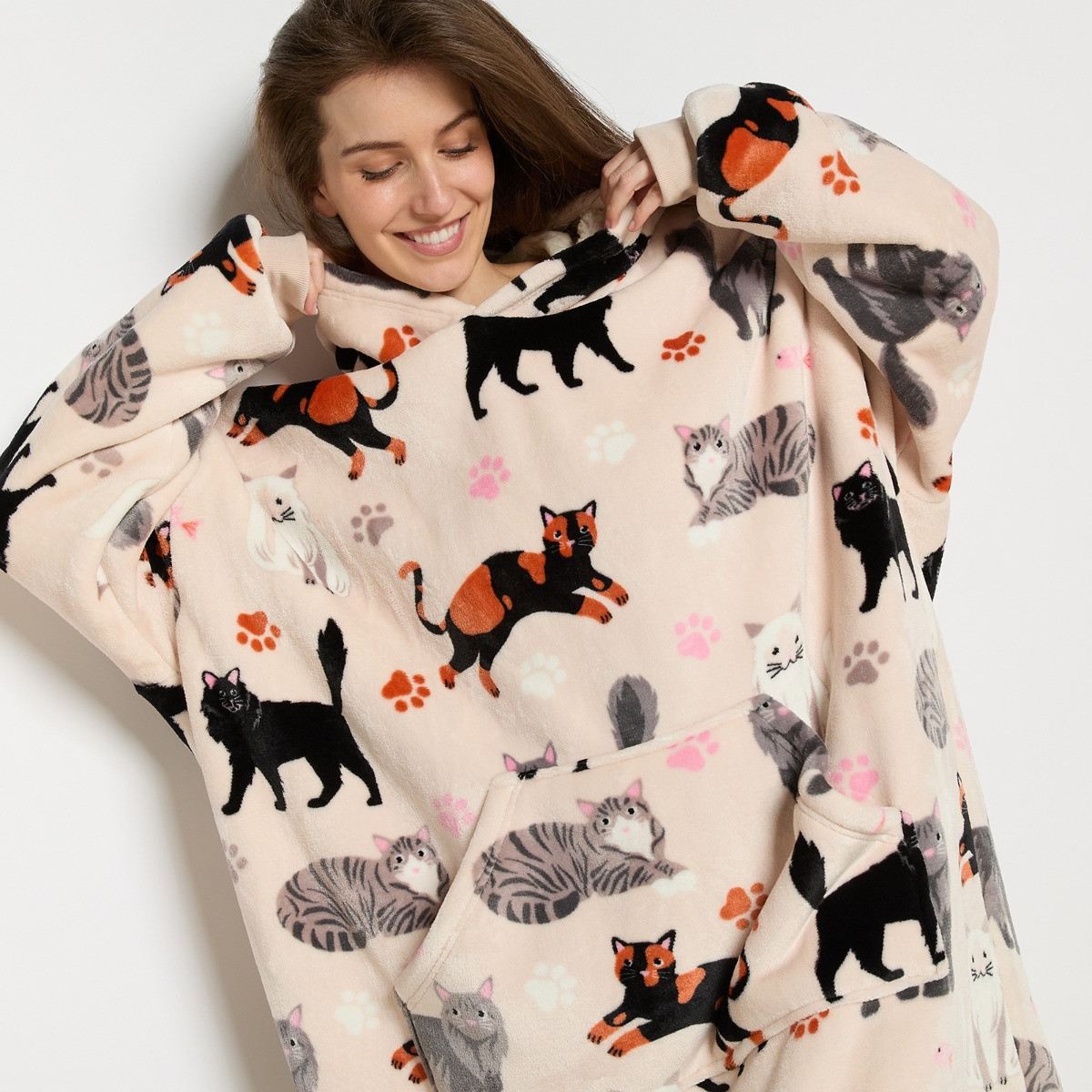 OHS Cat Print Extra Long Hoodie Blanket - Beige>