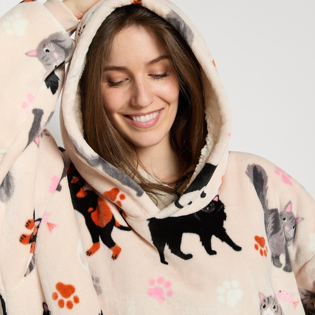 OHS Cat Print Extra Long Hoodie Blanket - Beige>